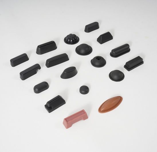 Travel luggage support base bracket accessories